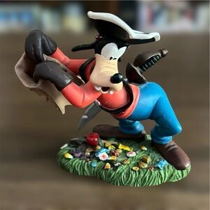 Vintage Disney Pirate Goofy October Danbury Mint Figurine Perpetual Calendar